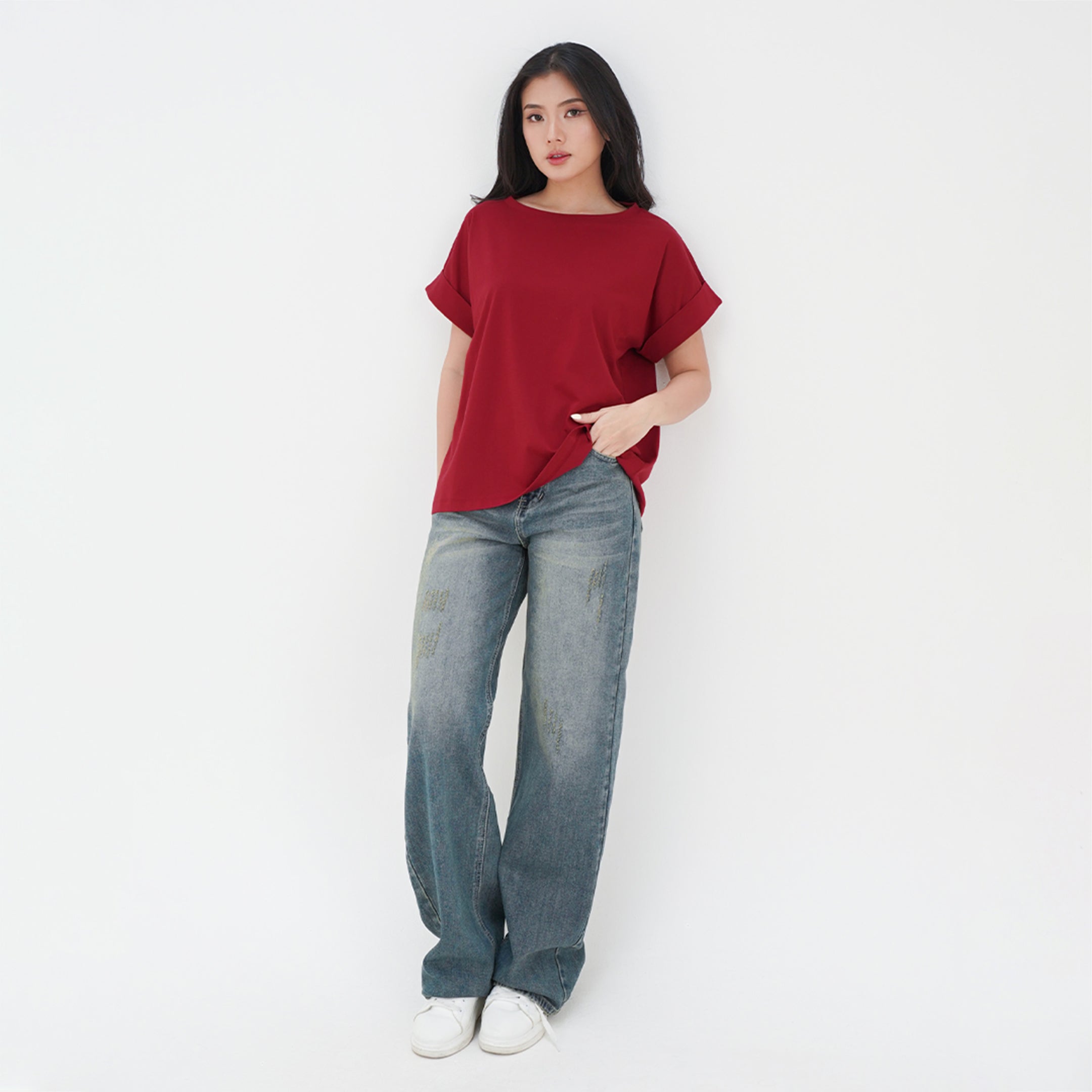 Elyn Rolled-up Sleeve T-shirt
