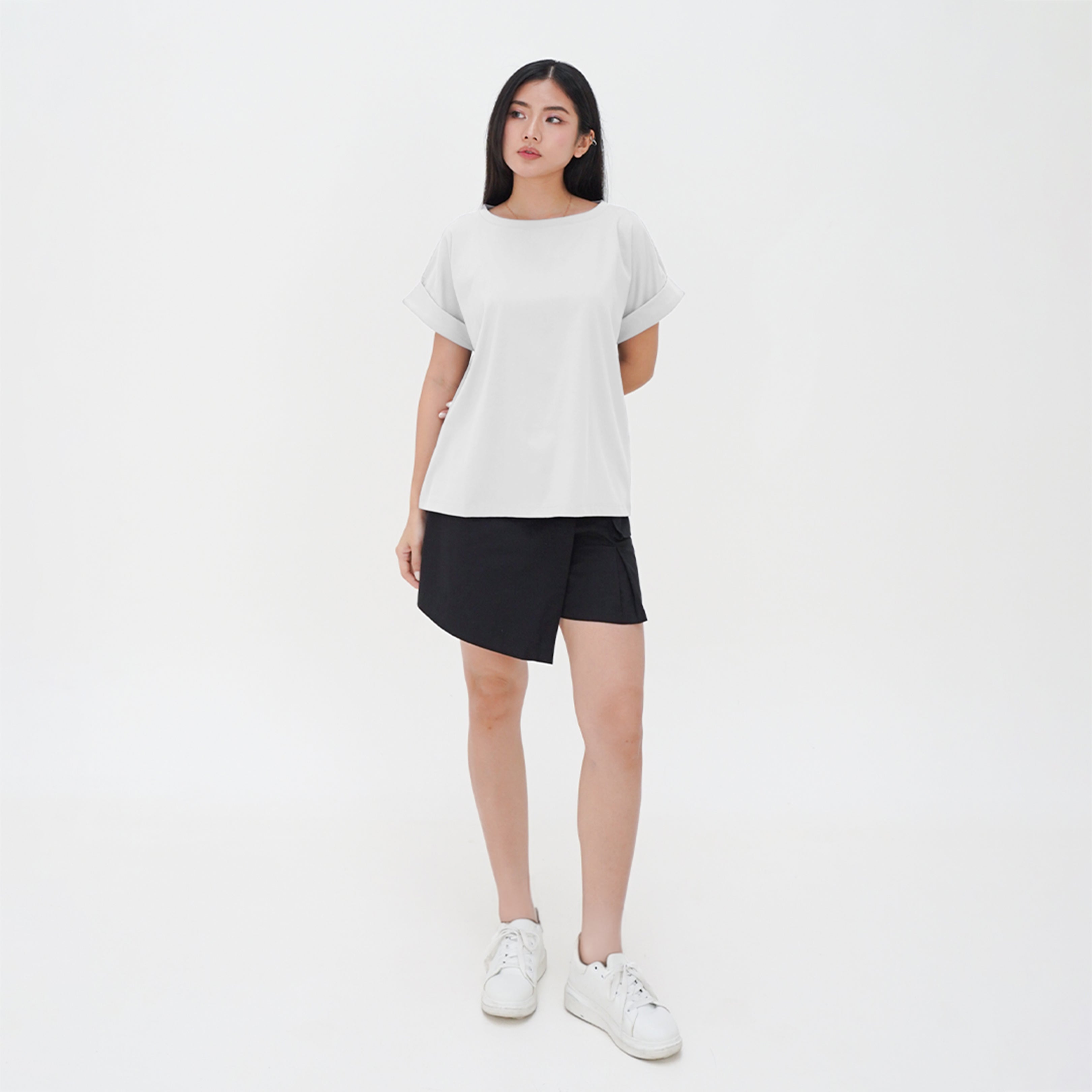 Elyn Rolled-up Sleeve T-shirt